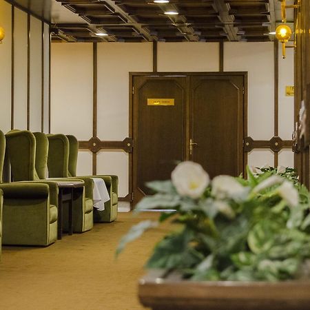 Hotel Konferencia 기오르 외부 사진