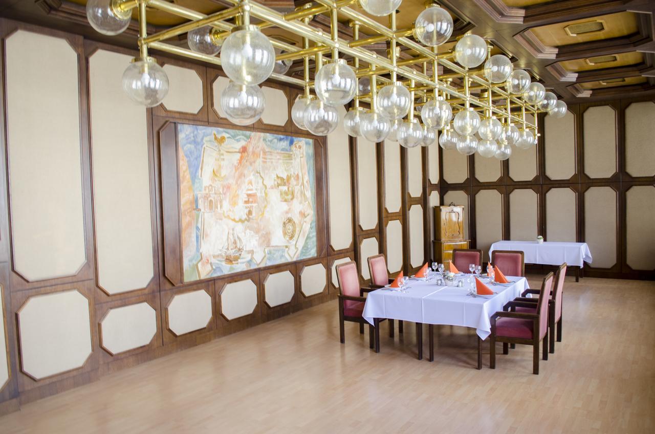 Hotel Konferencia 기오르 외부 사진