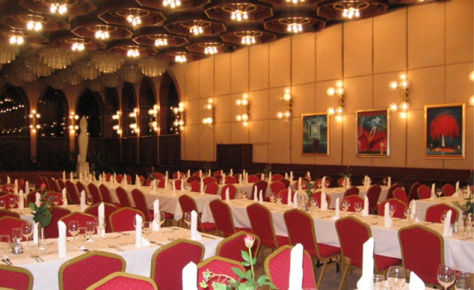 Hotel Konferencia 기오르 외부 사진